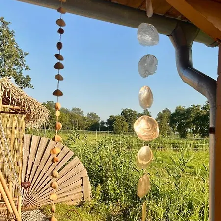 Cozy Mediterranean Style Chalet With Private Jacuzzi And Garden Between Amsterdam Haarlem And Schiphol Airport *