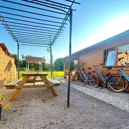 別荘 Cozy Mediterranean Style Chalet With Private Jacuzzi And Garden Between Amsterdam Haarlem And Schiphol Airport Vijfhuizen