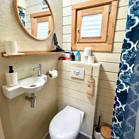 Cozy Mediterranean Style With Private Jacuzzi And Garden Between Amsterdam Haarlem And Schiphol Airport * Vijfhuizen