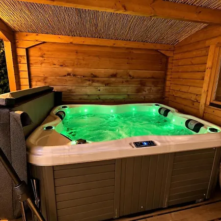 Mediterranean Style With Jacuzzi&garden Near Amsterdam * Vijfhuizen