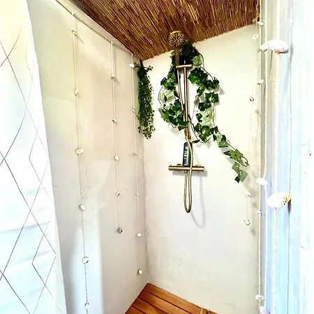 Cozy Mediterranean Style With Private Jacuzzi And Garden Between Amsterdam Haarlem And Schiphol Airport Holiday home *