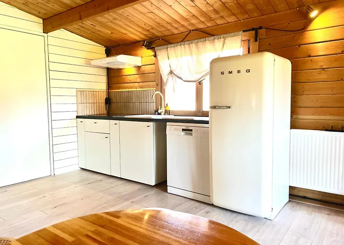 Mediterranean Style With Jacuzzi And Garden Near Amsterdam * Vijfhuizen